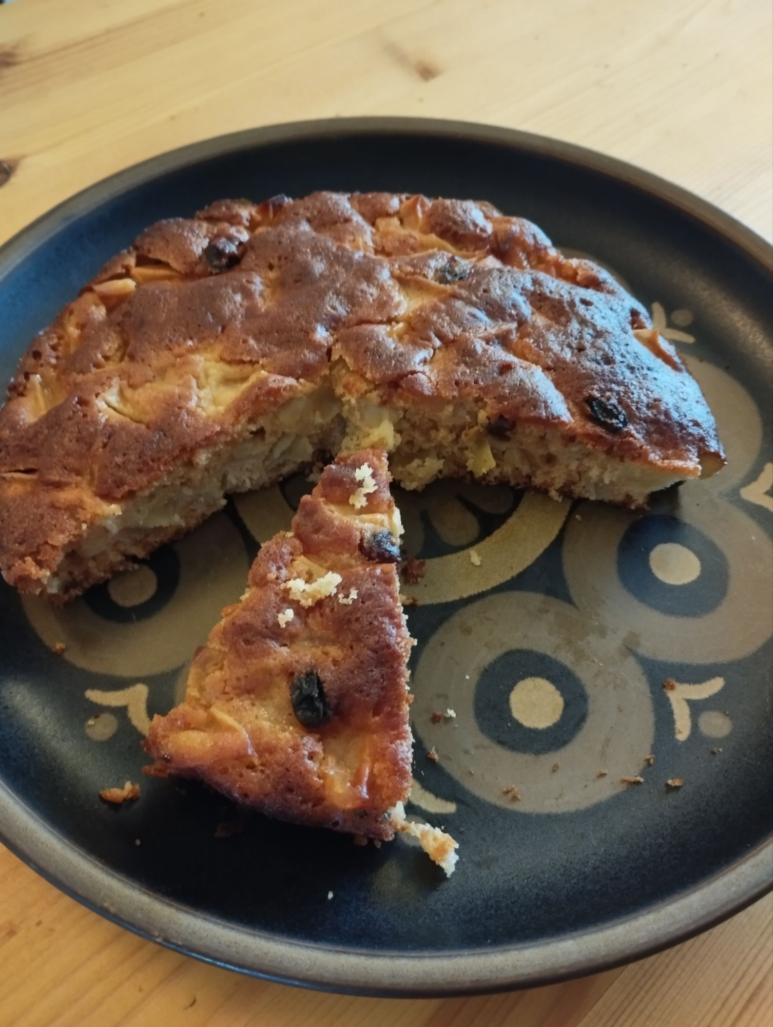 October Apple and Ginger Cake